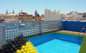 Homely Malaga Carreteria Con Piscina