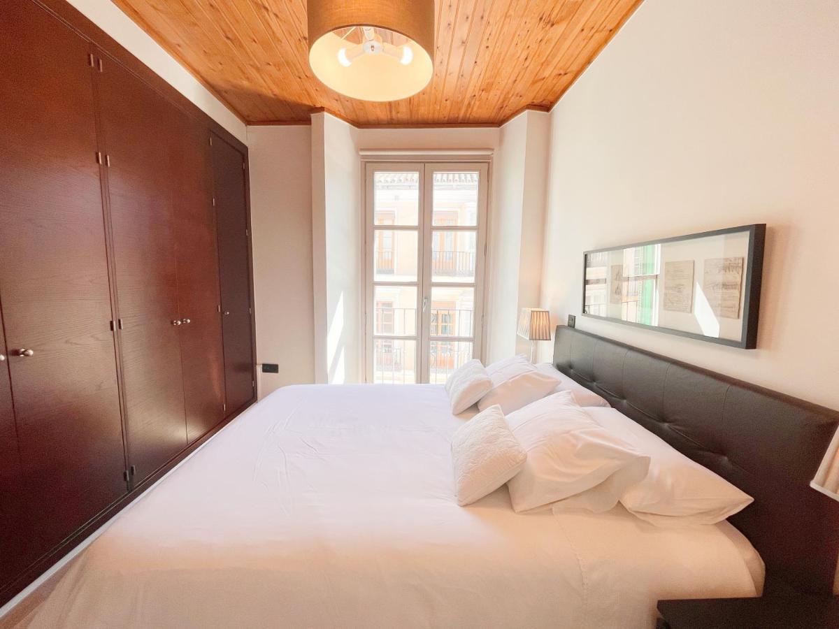 Homely Malaga Carreteria Con Piscina Exterior foto